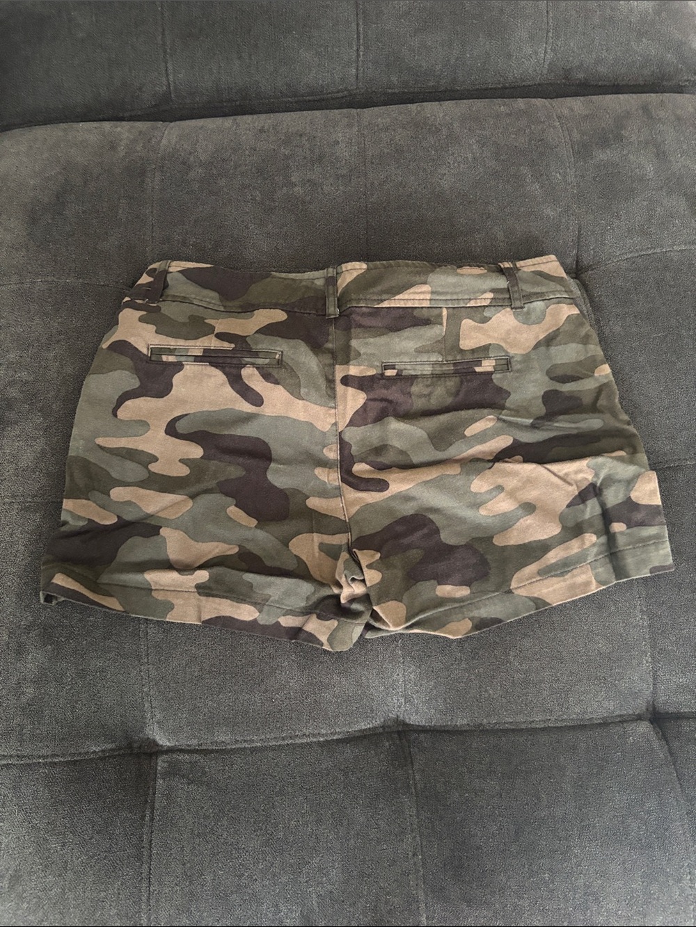 New York & Company Women's Camouflage Cargo Shorts — Olive & Tan - Picture 2 of 5